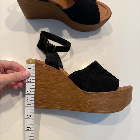 Steve Madden Black Wedge Sandals - Picture 8 of 8